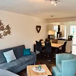 Daire Familienhaus An Der Nordsee - Sauna - Kamin - Suedterrasse Direkt Ueber Dem Wasser Schillig