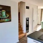 Familienhaus An Der Nordsee - Sauna - Kamin - Suedterrasse Direkt Ueber Dem Wasser Daire Schillig