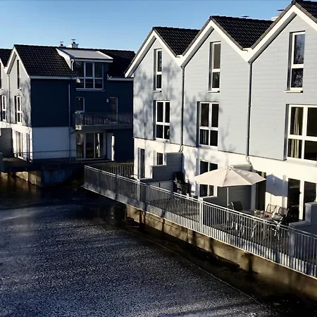 Familienhaus An Der Nordsee - Sauna - Kamin - Suedterrasse Direkt Ueber Dem Wasser * Schillig
